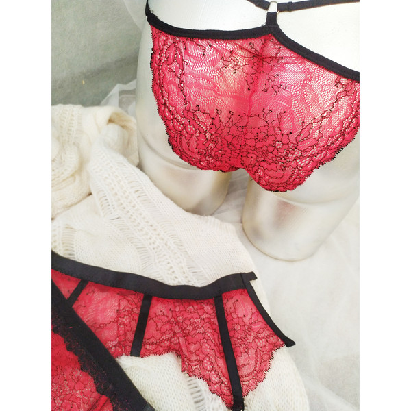 red-lingerie-set 22.jpg