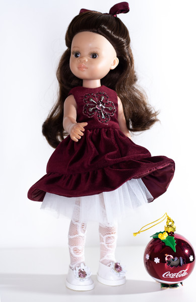 paola reina doll.jpg