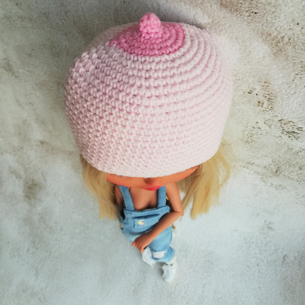 Blythe hat crochet light pink breast boobs - Inspire Uplift