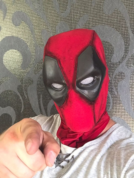 deadpoolmask12.jpg