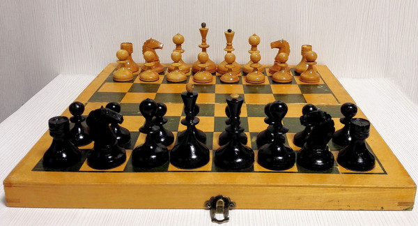 russian-wooden-chess.jpg