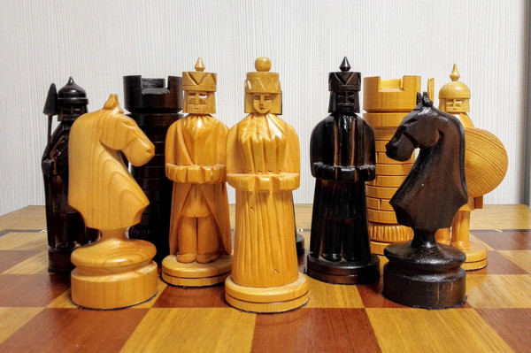 antique-wooden-chess.jpg