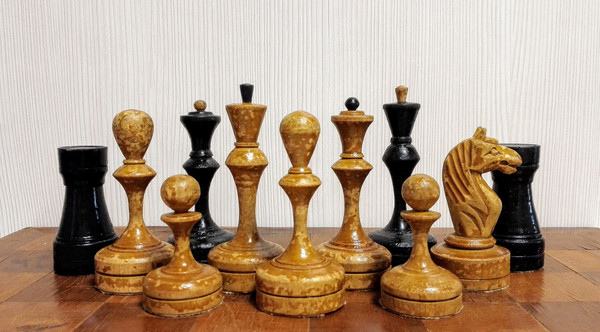 antique-wooden-chess.jpg