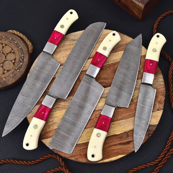 Handmade HAND FORGED DAMASCUS STEEL CHEFs.jpeg