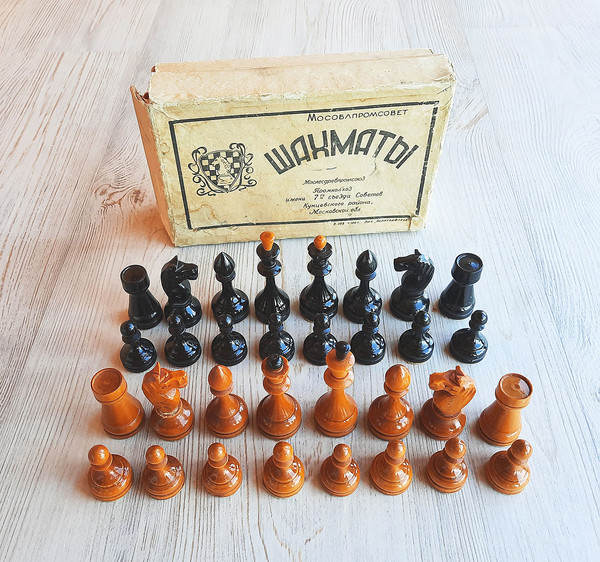 1950s soviet chessmen vintage