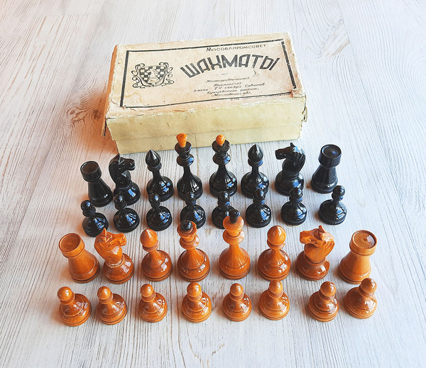 artel_chessmen_small1.jpg