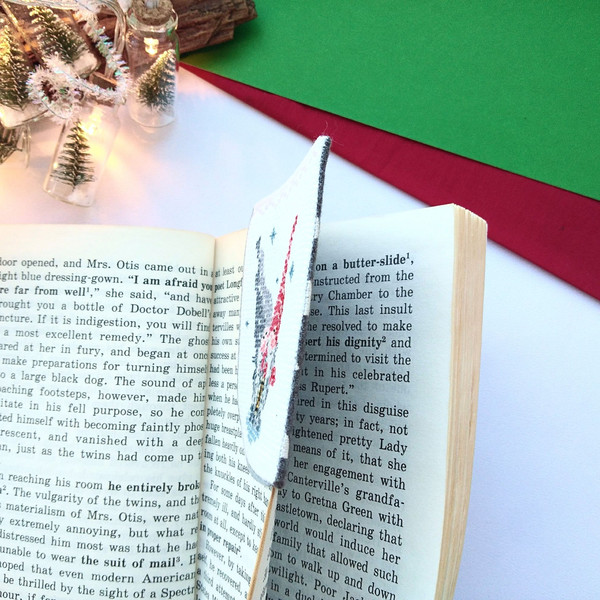 Bookmark-Scandinavian gnomes-Christmas gift-book lovers-4.jpg