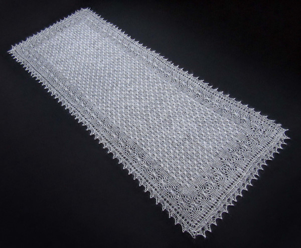 white lace Russian shawl, goat fur scarf, tippet, pashmina, kerchief.JPG