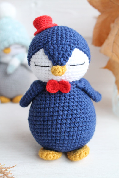 Easy amigurumi penguin pattern for beginners.jpg