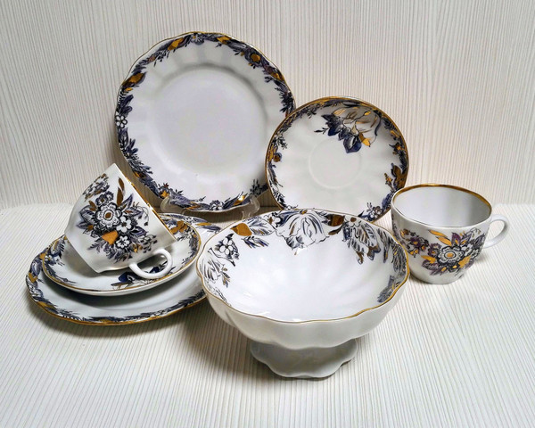 antique-coffee-set.jpg