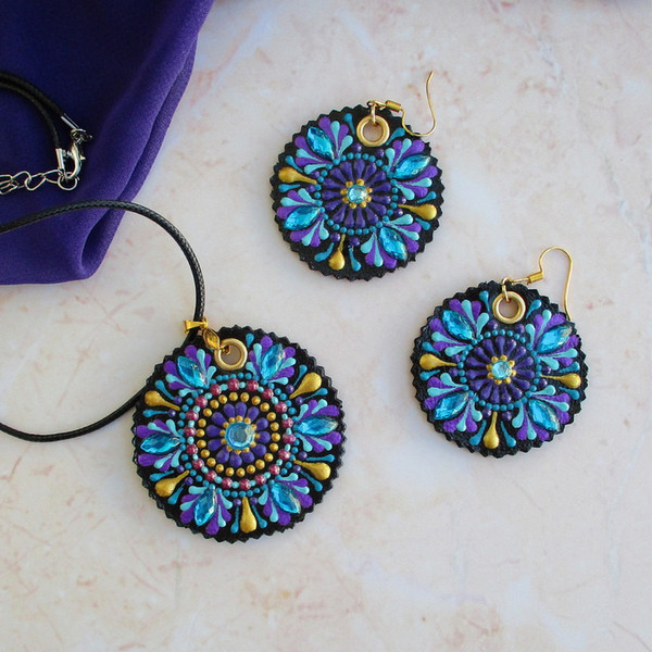 painted-leather-pendant-earrings.jpeg