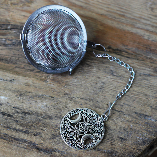 Tree-of-life-tea-ball-infuser