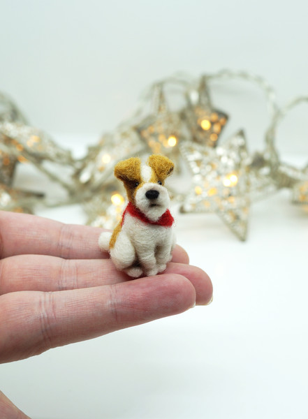 tiny-fox-terrier-figurine-2