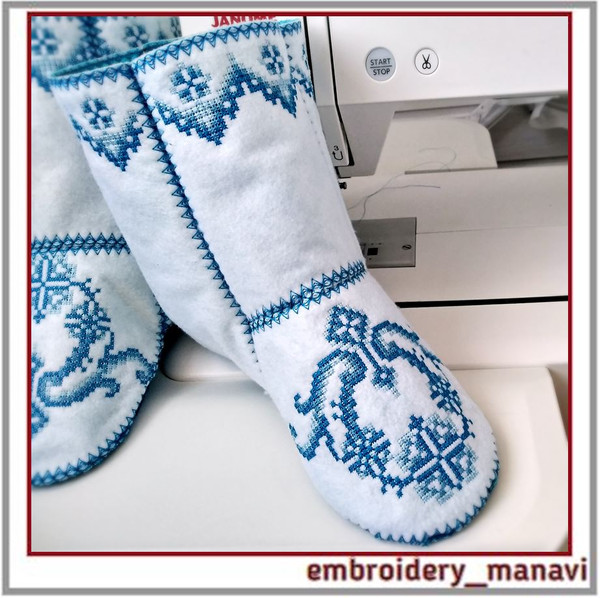 In_the_hoop_Home_boots_Machine_embroidery_digital_design.jpg