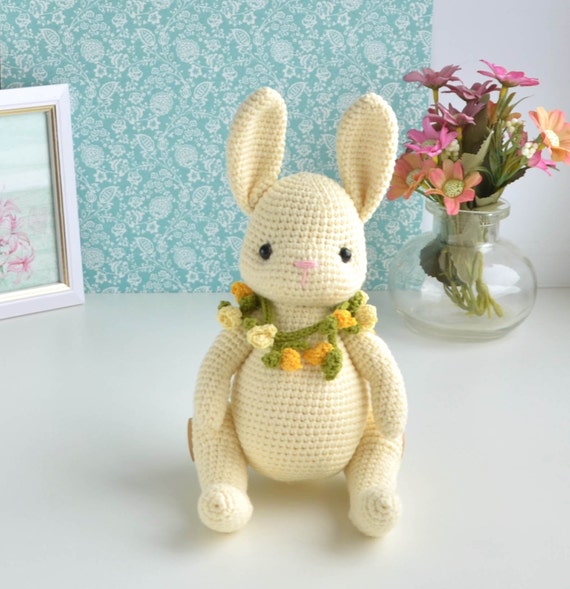 Amigurumi bunny crochet pattern