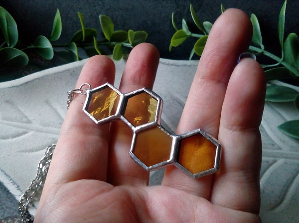 Honeycomb-glass-necklace-stained-glass-honeycomb-honey-bee-décor-bee-art (9).jpg