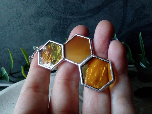 Honeycomb-glass-necklace-stained-glass-honeycomb-honey-bee-decor (1).jpg
