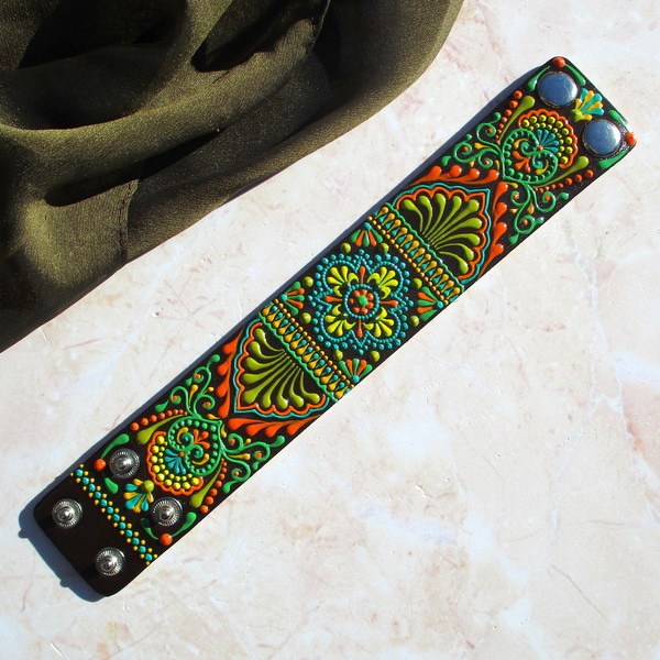 green-hand-painted-leather-bracelet.JPG