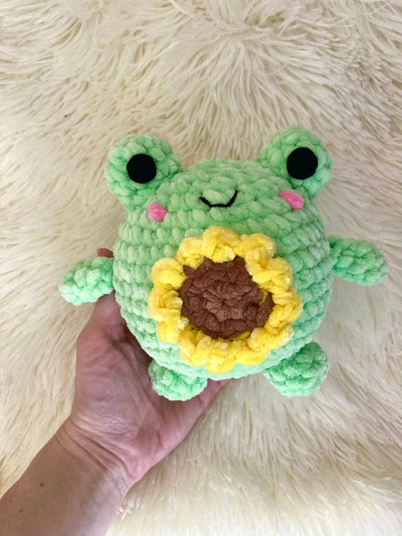 crochet plushies pattern .jpeg