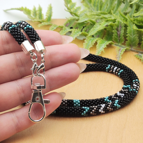 black_beaded_lanyard_2.jpg