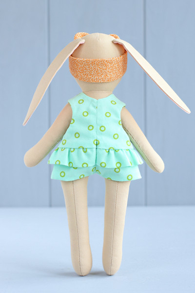 bunny-doll-cr-3.jpg