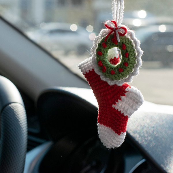 Christmas wreath car accessory for women, car decoration - Inspire