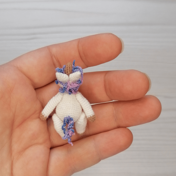 tiny-white-unicorn-toy.jpg