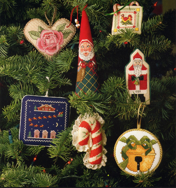 Christmas-Ornaments-cross-stitch-pattern