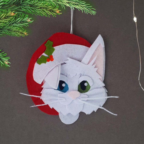 Christmas ornaments felt pattern, Santa cat tree ornaments.jpg