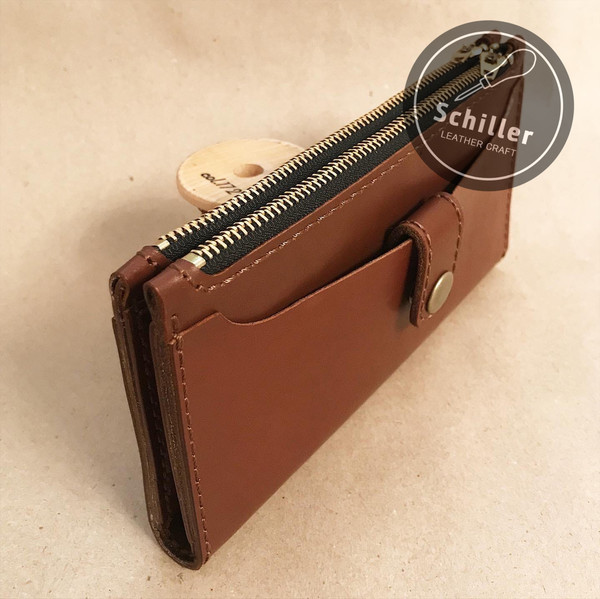 leather wallet.jpg