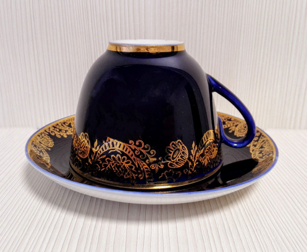 lomonosov-blue-gold-teacup.jpg