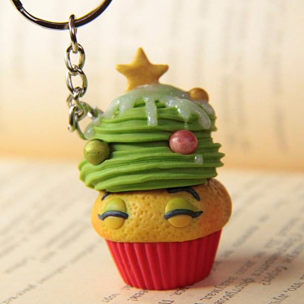 cute-christmas-keychain-for-women-01.jpg