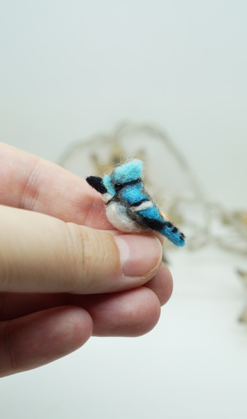blue-jay-needle-felted-miniature-1