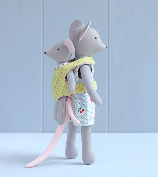 baby-carrier-for-mini-doll-8.jpg