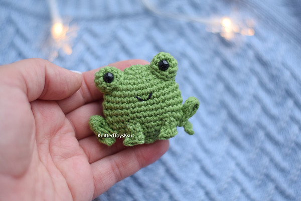 frog-Brooch-scarf-Pin