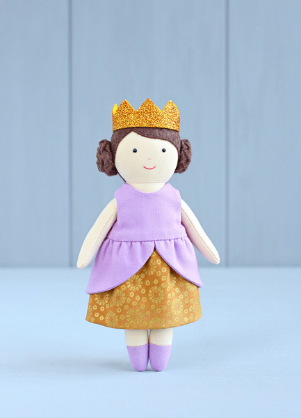 Mini-dolls-sewing-pattern-3.jpg