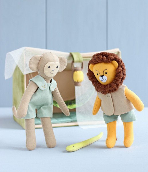 safari-camping-tent-for-mini-lion-and-monkey-dolls-sewing-pattern-20.jpg