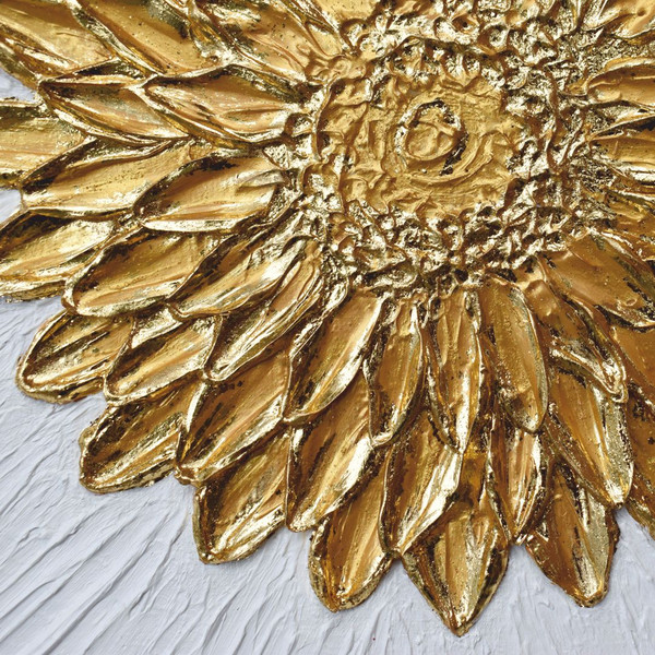 detal-of-daisy-painting-textured-wall-art