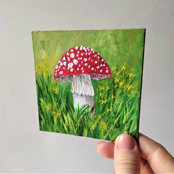 Handwritten-mushroom-toadstool-fly-agaric-mini-painting-by-acrylic-paints-5.jpg