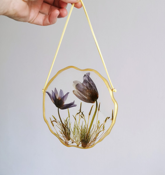 Dried flower frame, Resin round frame with pressed flower fr - Inspire  Uplift