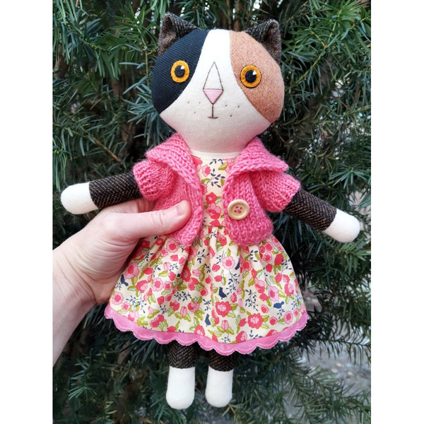 handmade-wool-cat-doll