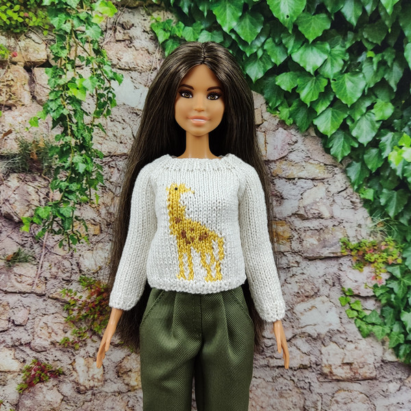 Barbie doll giraffe sweater.jpg