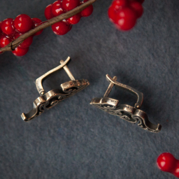 norse-fox-earrings