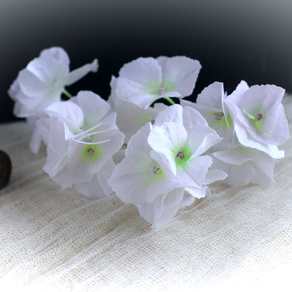 Wedding-hair-pins-hydrangea-flowers-Hair-pins-set-of-5-Wedding-floral-hair-accessories-a-bride (1).jpg