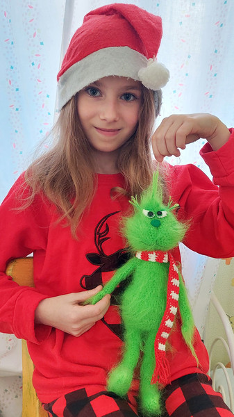 The Grinch Who Stole Christmas 14 Inch Grinch Plush Stuffed Animal