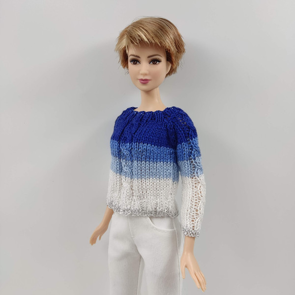 Blue white sweater for Barbie.jpg