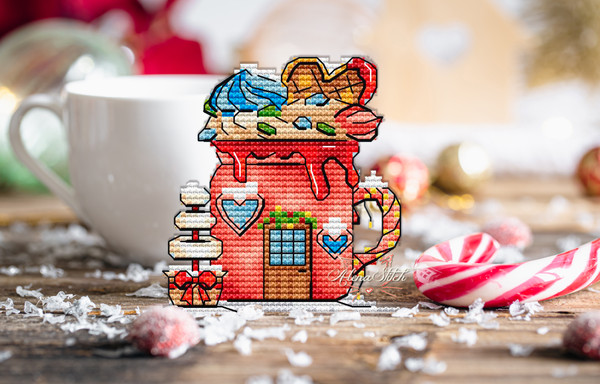 little-wooden-house-christmas-decoration-wooden-table.jpg