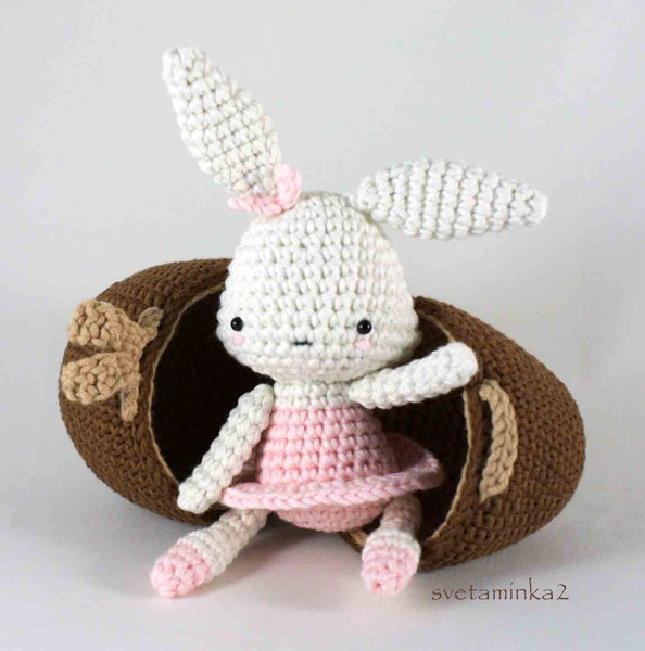 amigurumi-bunny-with-easter-egg-pattern-9.jpg