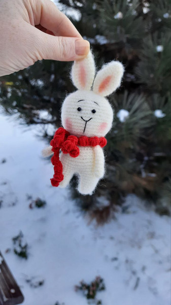 bunny mini amigurumi crochet pattern 2.jpg