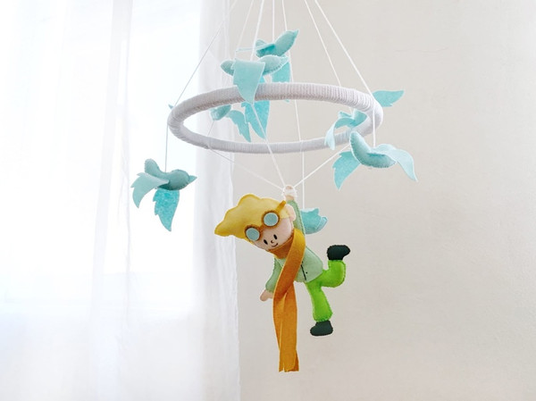 the-little-prince-baby-сrib-mobile-nursery-decor-1.jpg